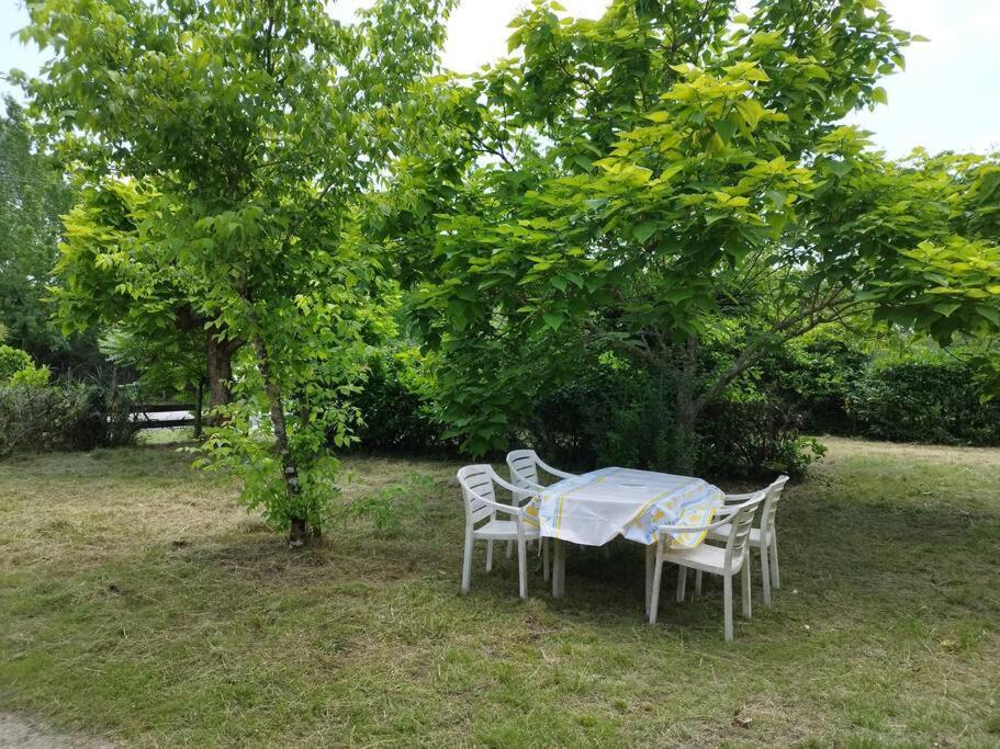 Bienvenue En Sud Gironde Villa Villandraut Exterior foto